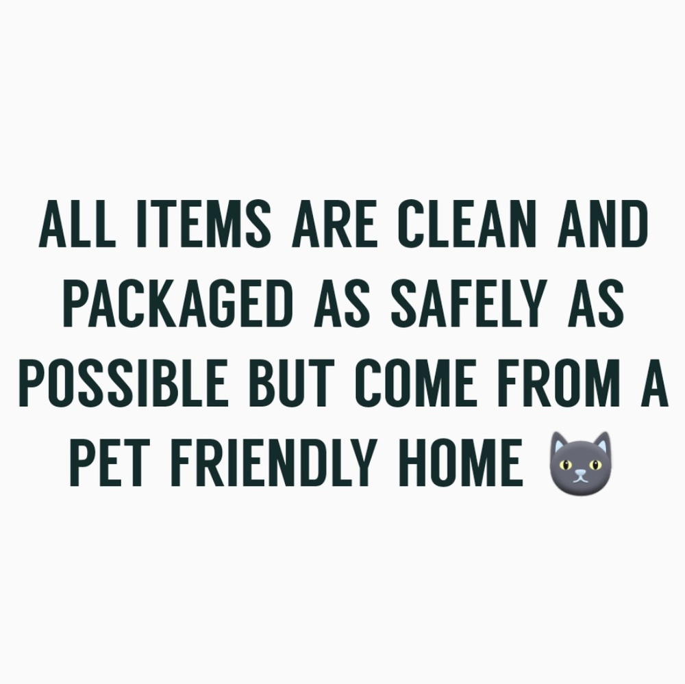 LIKE THIS POST TO BOOKMARK MY CLOSET - Picture 2 of 4